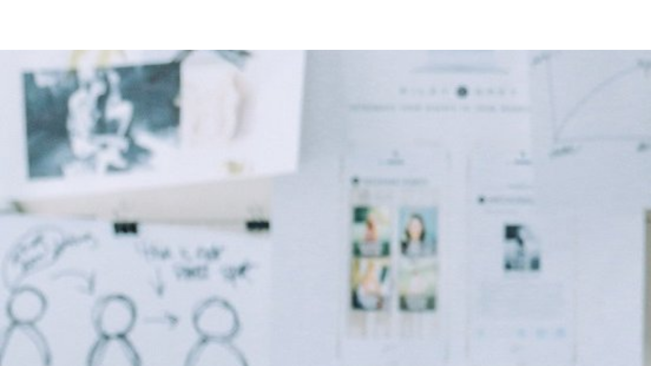 The course page for MIT xPRO's Critical Thinking & Decision Making program, illustrating a reputable option for applying structured reasoning to business problems.