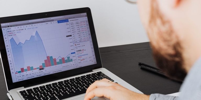 How to Choose the Best Masters in Financial Engineering Online Program in 2026